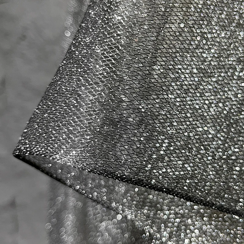 Блестящата черна и сребриста Тънка мека mesh материя с диаманти, декоративна сватбена фонова плат 